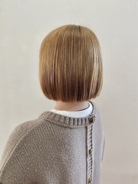 ヘアーアンドメイクアップモパ ベージュカラー