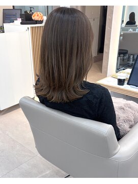 エレノア 渋谷公園通り店(Eleanor) 【中澤】セミロング　くびれレイヤー×透明感グレージュ