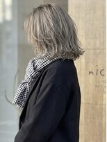 ニコリヘアワークス(nicori hair works)&nbsp;ボブ×外ハネ×シアーベージュ1
