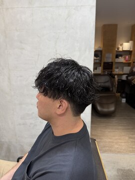 メンズクル(men's quru.) 波巻きパーマ波巻きツイストスパイラルパーマメンズウルフ春日井
