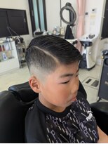 カオル(KAORU)&nbsp;アシメ七三スキンフェード