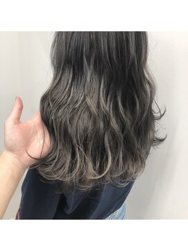 アライブ キチジョウジ(ALIVE Kichijoji) 【ALIVE吉祥寺】ダークグレージュグラデーションカラー