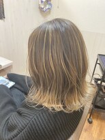 ヘアーメイクパーソナル 【バレイヤージュ】コテ巻きが更に映える！