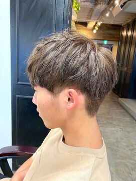 ミラバイグリーン(Mira by green) 【担当SEKI】ツーブロック×束感ショート