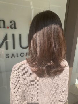 e.m.a プレミアムビューティーサロン 栄駅店(e.m.a PREMIUM BEAUTY SALON) レイヤーカット×ビターショコ×