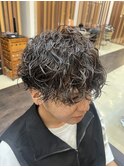 波巻きスパイラルパーマ刈り上げマッシュ