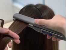 *ヘアアイロンでシールド効果を定着*