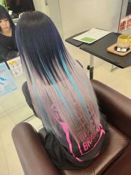 スリーヘアーデザインズ(Three Hair Designs) r