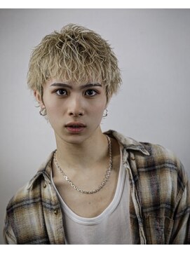 アストラ(ASTRA) MEN’S HAIR/サーフカール/刈り上げセンターパート