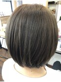 ストレートボブ×アッシュグレー