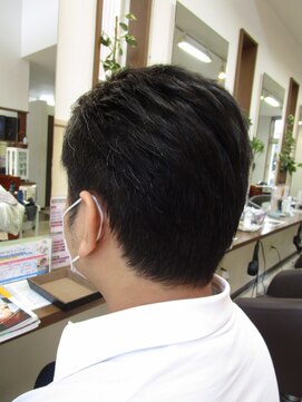 コアフィールフィス(COIFFURE fils) 《見附　今町》メンズ　ビジネスマンヘア