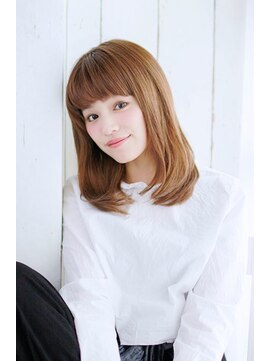 プティルカ(PutiLuca D.C.) ラウンドバングのナチュラルストレート