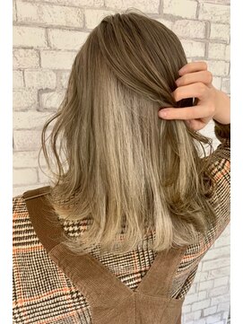 ヘアーアンドメイク ニューヨークニューヨーク 姫路店(Hair&Make NYNY) インスタ掲載 ブロンドカラー インナーカラー
