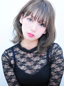 デイズ(days) アーチ型前髪小顔可愛いくびれミディ/ラベンダーアッシュカラー