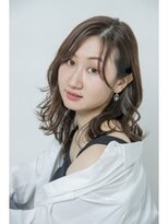 ファンドットレイ(Fan. ray)&nbsp;大人キレイなミディアムローレイヤー　波巻きアレンジ　2