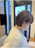 透明感丸みショートボブ