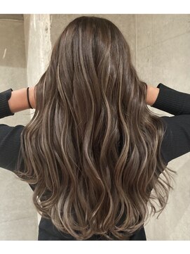 グランディール(Grandir) ハイライトベージュカラー