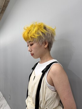 ヴァイス 新宿店(VAICE) デザインイエロー