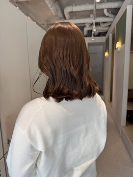 ムーム(Momb) ブリーチなしカラー