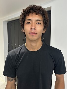 イェン(Yen.) くせ毛パーマ　外国人風　メンズマレット