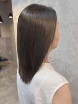 ドゥマン(Demain)&nbsp;透明感カラー×髪質改善ストレート｜赤みレスで柔らか艶髪に