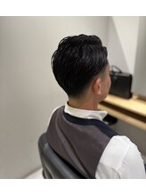 エムエイチザバーバー 本町(MH THE BARBER)&nbsp;刈り上げセンターパート
