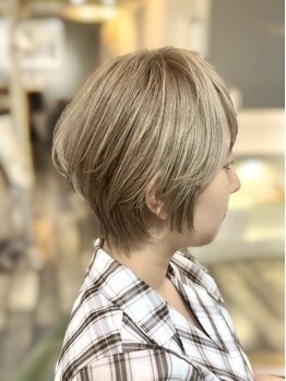 【脱・白髪染め】白髪は"隠すもの"から"活かす"ものへ*白髪染めをやめたい方!あなたに似合う提案をします★