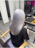 ホワイトでも艶々に◎
