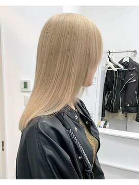 オアシス ガーデン 新宿店(Oasis GaRDEN) やわらかいベージュカラー