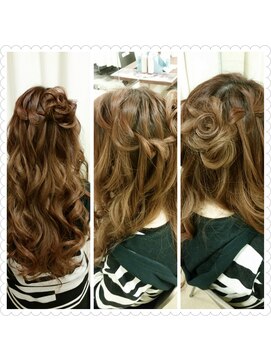 ヘアメイク アンク まきおろしアレンジ