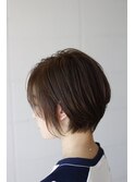 ショートボブ×グレージュ×ハイライト