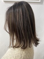 キラ 渋谷(KILLA) 黒髪→ハイライトで外ハネボブ/エアリーミディ【KILLA】