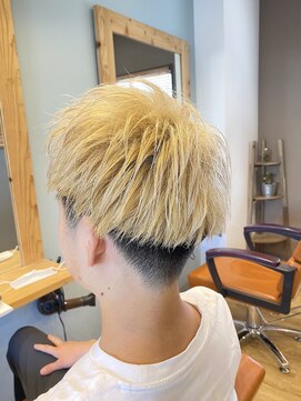 アンプヘア(amphair) メリハリハイトーンショート