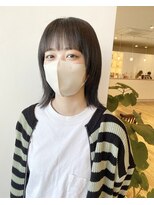 ルッツ(Lutz. hair design)&nbsp;顔周りレイヤー【千代田彩夏】