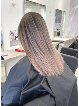 エイト 難波店(EIGHT namba) 【外国人風】伸びても気にならないバレイヤージュスタイル♪