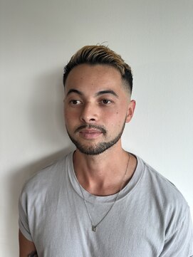 ザ オーダー(THE ORDER) スキンフェードカットスパイキーショートツイストスパイラル