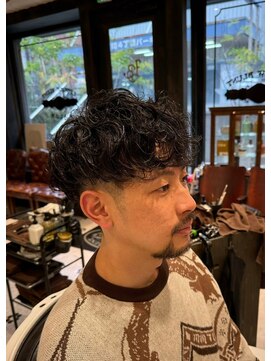 ルドローブラントオオサカ(LUDLOW BLUNT Osaka) 【LUDLOW BLUNT】マッシュパーマ