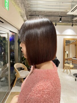 アドア 横浜(ADORE) 【ADORE横浜】切りっぱなし×縮毛矯正