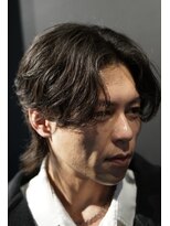 銀座 シノ 本店(shino)&nbsp;メンズセンターパート　ダウンパーマ　顔剃り　眉カット