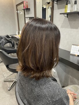 アットヘアー 上里イオン店 ふんわりレイヤー