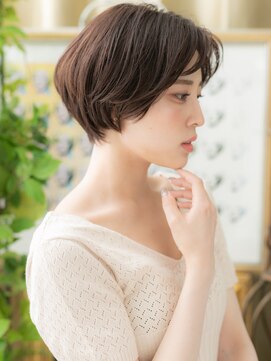 カバーヘア ブリス 志木南口駅前店(COVER HAIR bliss) かきあげバングヘルシースタイル丸みショートA0志木20代30代40代