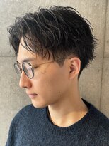 ブルニール 中崎町(BLEUNIR)&nbsp;ツイストスパイラル　ツーブロック　ビジネス　センターパート