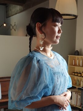 カット アトリエ ルームスリー(cut atelier room3) グレーカラー×パッツン前髪