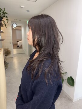 クイ(quii) 後ろ姿もふんわり、レイヤーカット◎髪質改善トリートメント