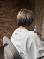 ミルスク(MIRSK.) ショートボブ×ハイライト×ミルクティー