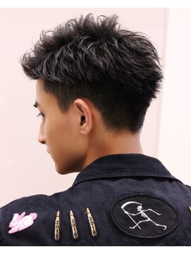 ネイビー(NAVY) ビジカジ アップバング ショート 2ブロック ザクザク束感