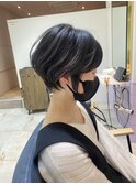 グレージュ/毛流れショート/