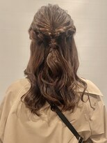 六本木美容室 西麻布店&nbsp;ヘアセット◎ルーズハーフアップアレンジ