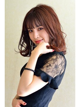 シャイニー(SHINY) ミディアムボブ_パーマ_イルミナカラー_ピンクブラウン