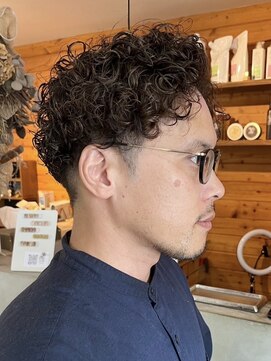 ビスクヘアデザイン(bisq hair design) ［佐賀市/佐賀/メンズカット/メンズパーマ/スパイラルパーマ］